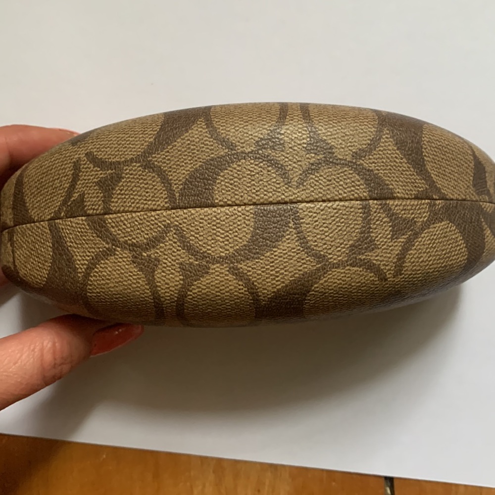 Coach case - Picture 4 of 8